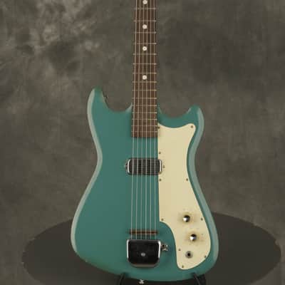 1965 SILVERTONE model 1417 L 1413 w/Vibrato TURQUOISE image 2