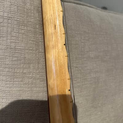 Scallop fret board  style  Vintage White Alder Body Maple Neck 2026 - Vintage white/ yellow image 3