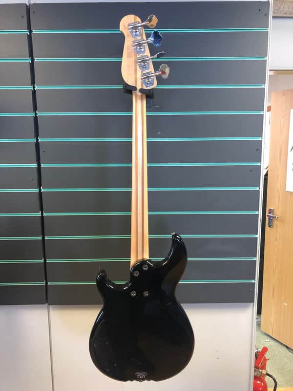Yamaha BB1024 Black Electric Bass Guitar | Reverb