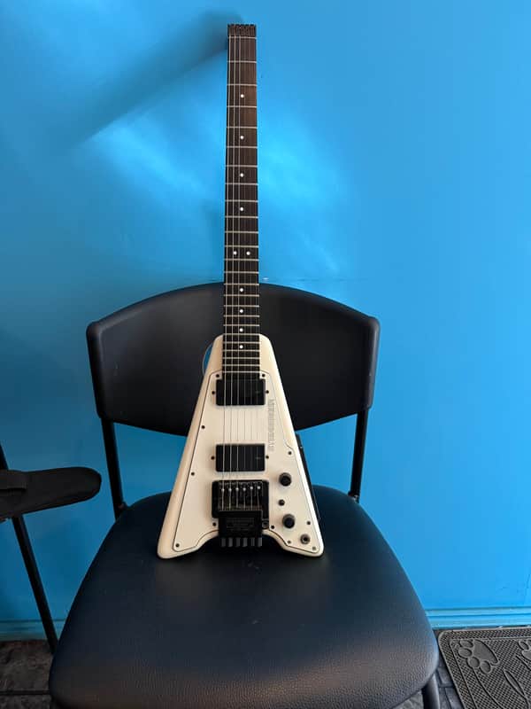 Steinberger GP2S 1986 - White Newburgh image 1