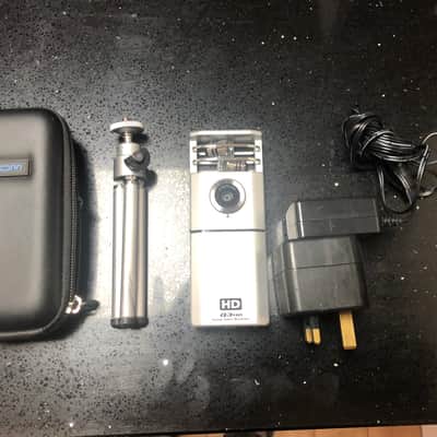 Zoom Q3 HD Handy Video Youtube Camera Set image 1