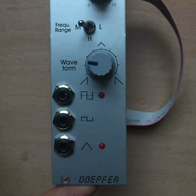 Doepfer A-146 Variable Waveform LFO