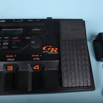 Roland GR-33 Guitar Synthesizer Multi-Effects Processor W/ Power Supply image 3
