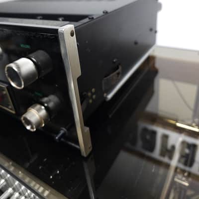McIntosh C29 Solid State Stereo Preamplifier Serviced Good Aesthetic Condition image 2