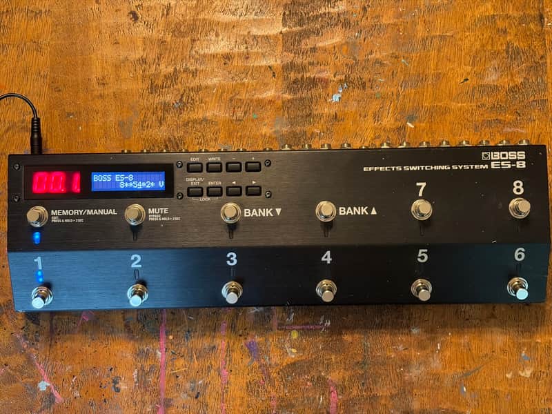 Boss ES-8 Effects Switching System 2015 - Present - Black
