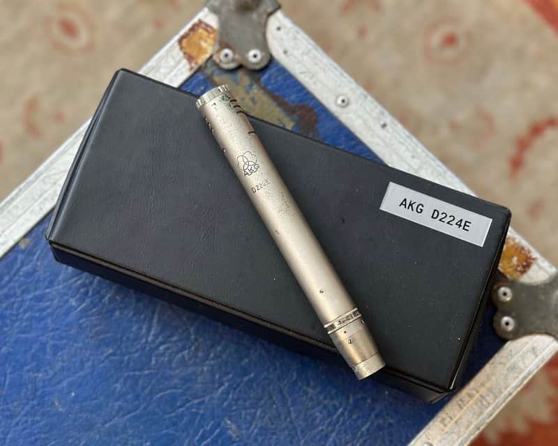 AKG D224E Dynamic Microphone image 1