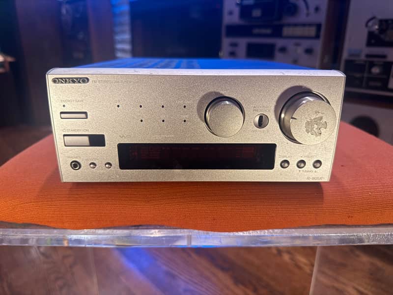 Onkyo R-805X - Silver image 1