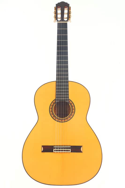 Antonio Bernal 2009 flamenco guitar - deep sound + explosive in attack - good value for money - check video! image 1