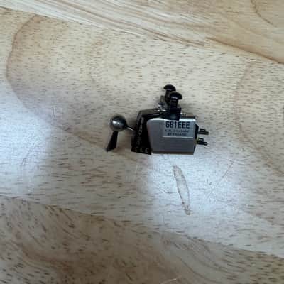 Stanton 681EEE Calibration Standard Phono Cartridge and stylus with new headshell 681EEE image 1