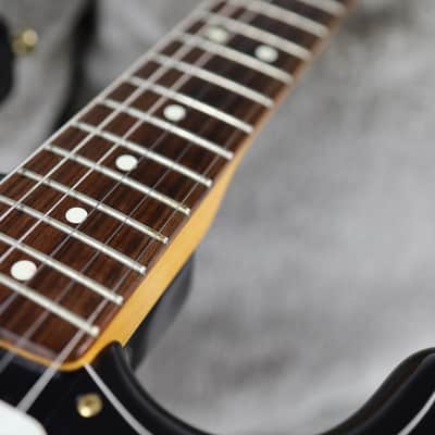 Fender Stevie Ray Vaughan Stratocaster with Pau Ferro Fretboard 1995 - 3-Color Sunburst image 16