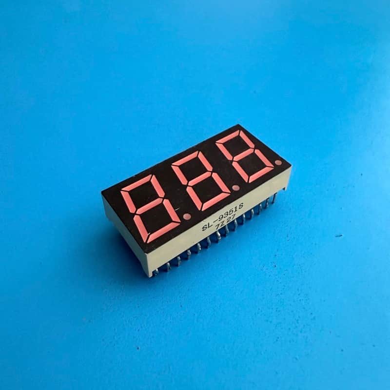 ROLAND MC-505 Groovebox Sequencer Part: LED Number Display Next/Current image 1