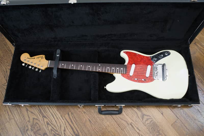 Fender MG-69 Mustang 1994 Fujijen MIJ Mastery Bridge Seymour Duncan (LOCAL PICKUP)