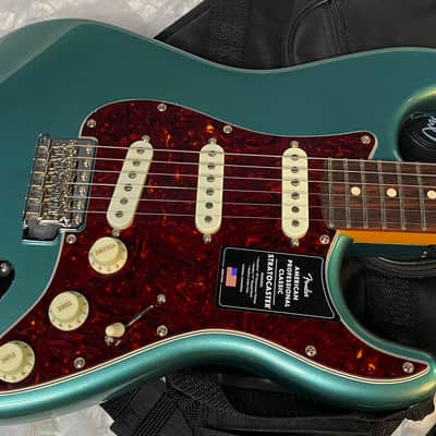 NEW ! Fender  American Professional Classic Stratocaster - Faded Sherwood Green Metallic - 7.5lbs - Authorized Dealer - G05772 image 3