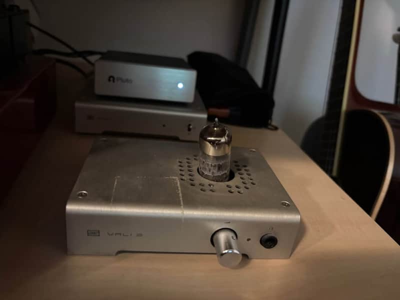 Schiit Vali 2 Tube Hybrid Headphone Amp