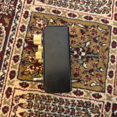 Strymon Flint Reverb and Tremolo V1 - Black with White Knobs image 3