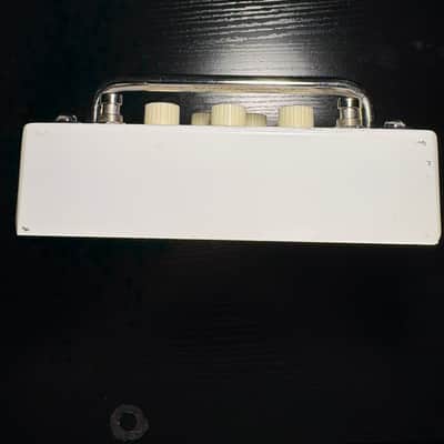 Orange Bax Bangeetar Guitar Pre-EQ Pedal 2010s - White image 4