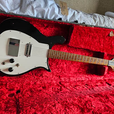 1958 Rickenbacker 425, slab body - Jetglo image 2