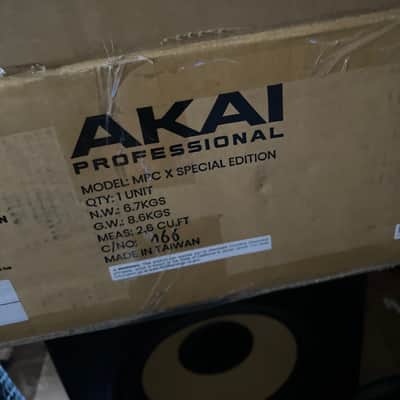 Akai MPC X Special Edition Standalone Sampler / Sequencer 2023 - Present - Grey image 14