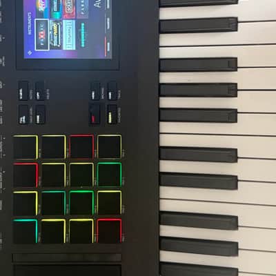 Akai MPC Key 61 Standalone Workstation Synthesizer 2022 - Present - Black Bild 4