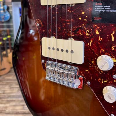 Fender AMerican Performer Jazzmaster - Sunburst image 2