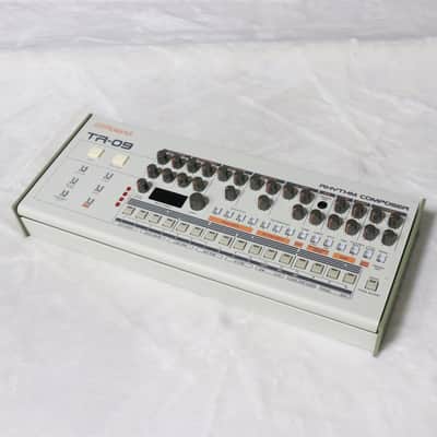 Roland TR-09 Rhythm Composer [Z4H9411] (07/30)