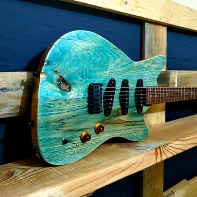 Clifton Guitarworks  Cleveland - Emerald image 2