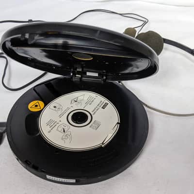 ONN Model ONB15AV201 Personal Portable CD Player with FM Radio, Headphones image 5
