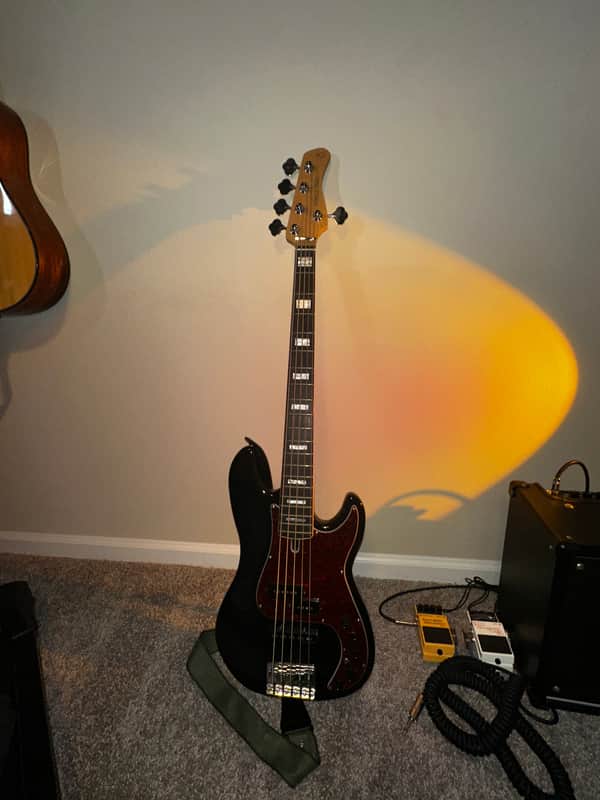 Sire Marcus Miller P7 5-String 2019 Black image 1