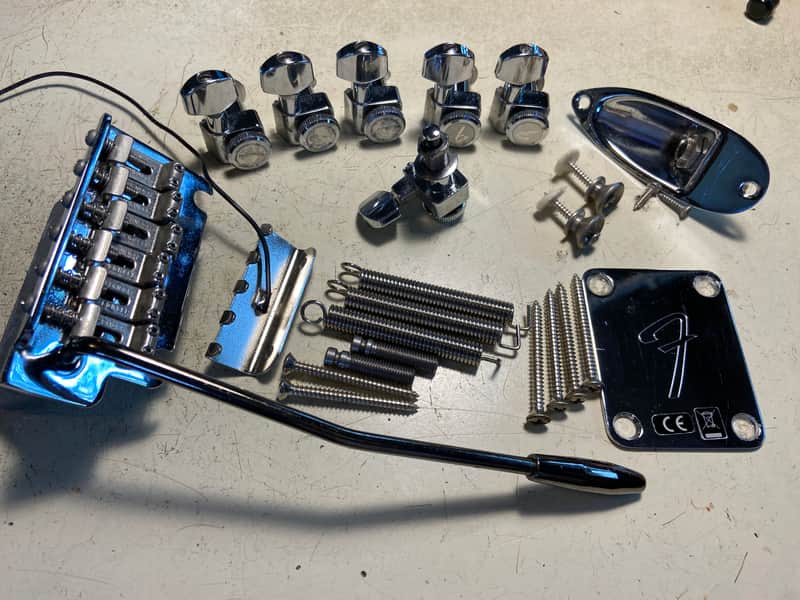 Fender Player Stratocaster Hardware
