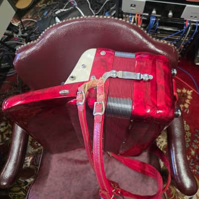 Stradavox Piano Accordion 41/120 Made in Italy - Red Pearl image 9