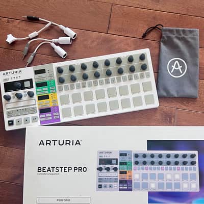 Arturia BeatStep Pro MIDI Controller White