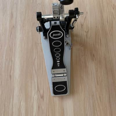 Justin basic bass drum pedal - as new image 2