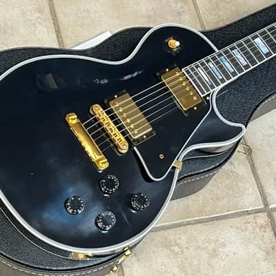 2025 Gibson Chambered Les Paul Custom Ebony Ultra Light Aged Murphy Lab image 3