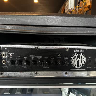 SWR 750 1990 - Silver & black image 1