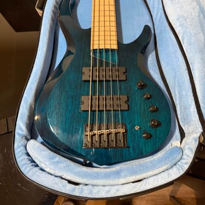 Sire Marcus Miller M2 5-String Bass Guitar & Gater Transit Bass Guitar Bag image 7