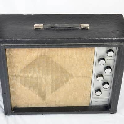 Silvertone Model 1482 5-Watt 1x12 Guitar Combo 1960s - Black image 13