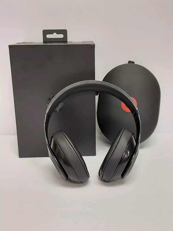 Apple MX32LL/A Beats studio 3 Headphones image 1