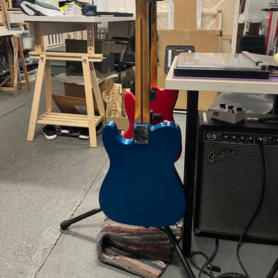 Fender J Mascis Signature Telecaster 2021 - Present - Bottle Rocket Blue Flake image 3