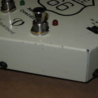 used Visual Sound Route 66 Overdrive & Compression 1st ver of orig model RT66 (late 1990s) only works with adapter (NOT included), has battery clip - but can't power a battery clip (don't know why) + new feet & strings image 19