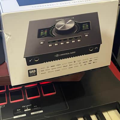 Universal Audio Apollo Twin X DUO Thunderbolt 3 Audio Interface 2019 - Present - Gray image 2