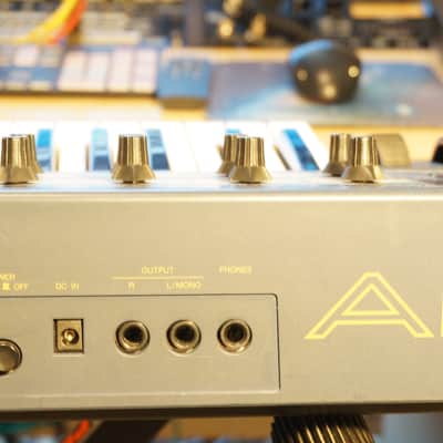 Yamaha AN1x Virtual Analog Synthesizer 1997 - Blue image 11