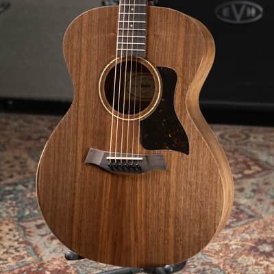 Taylor Academy 22e Grand Concert Acoustic/Electric Guitar with Gig Bag image 3