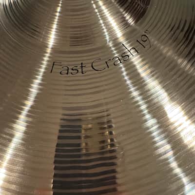 Paiste Signature 19" Fast Crash Cymbal 1547g image 3