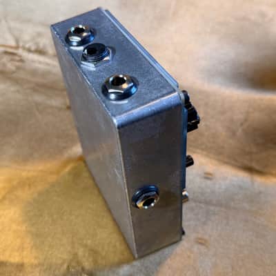 Maneco Labs Small Nimbus Texture Synthesizer Pedal image 6