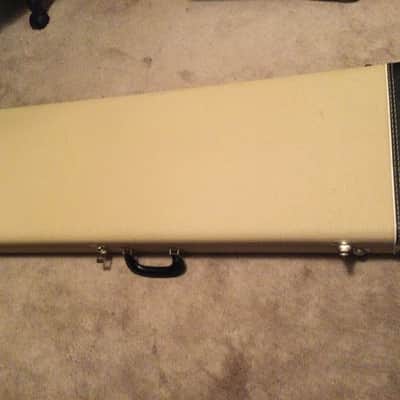 Lakland S 55 L-MN Natural left hand bass image 2