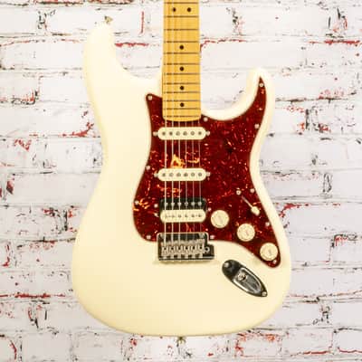 Fender - 2021 American Professional II Stratocaster HSS - Electric Guitar - Olympic White - w/OHSC USED image 1