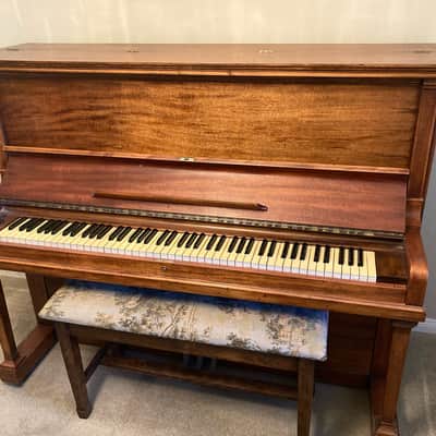 Haddorff Piano Co . Clarendon, Light Oak image 2