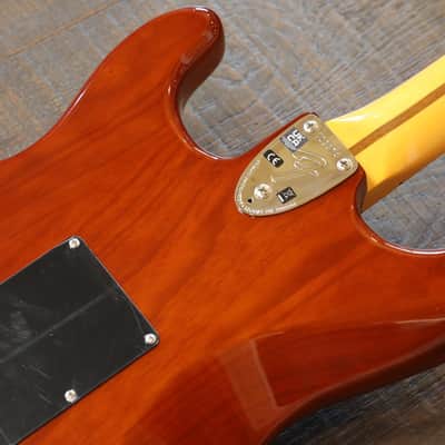 MINTY! Fender American Vintage II 1973 Reissue Stratocaster Electric Guitar Mocha + COA OHSC image 15
