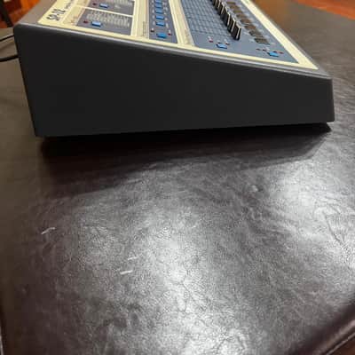 E-MU Systems SP-12 8-Voice Drum Sampler 1985 - 1987 - Blue image 18