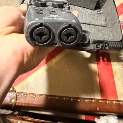 Zoom H5 Handy Recorder w Case image 7